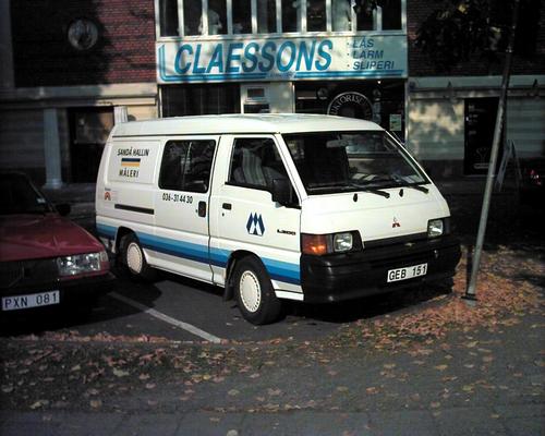 Product picture MITSUBISHI L300 DELICA STAR WAGON SERVICE REPAIR MANUAL